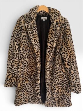 Lightweight Leopard Print Coat